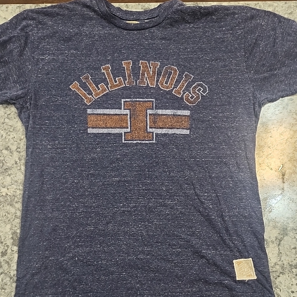 Illinois Graphic T-Shirt